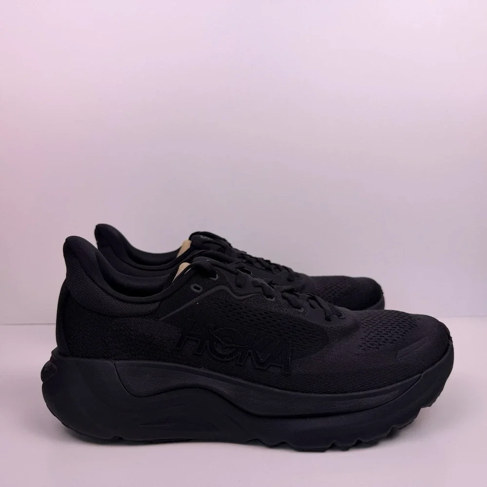 Hoka One One Arahi 9 Running Shoe Men Sz 10D Black/Black 1176531 BBLC Sample